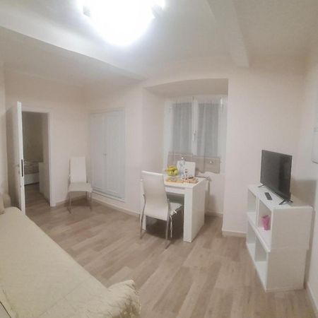 Trilocale Nel Centro Di Sampierdarena Apartment Генуа Екстериор снимка